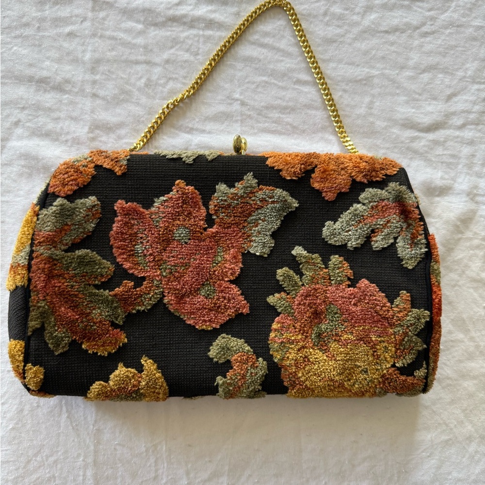 Vintage Mod Floral Tapestry Needlepoint Carpet hand clutch Gold Clasp Coin Purse - Picture 2 of 11